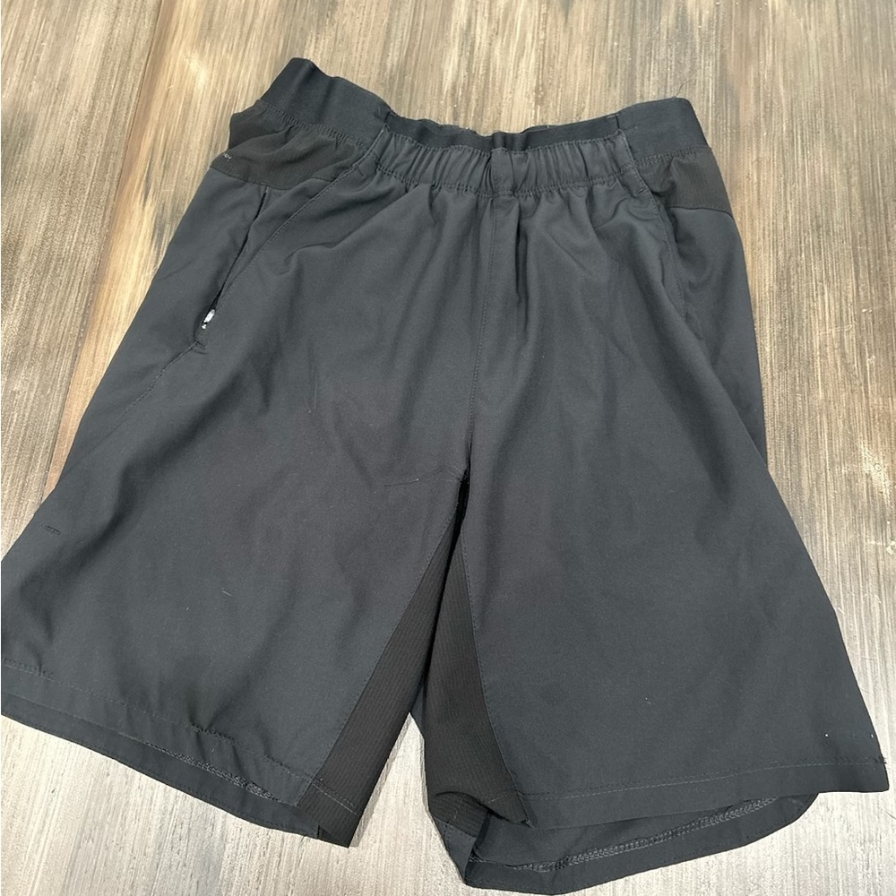 men’s athletic shorts